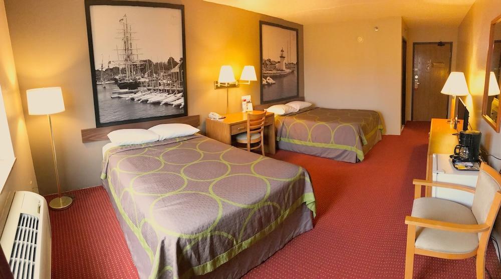 Super 8 By Wyndham Groton Hotel Luaran gambar